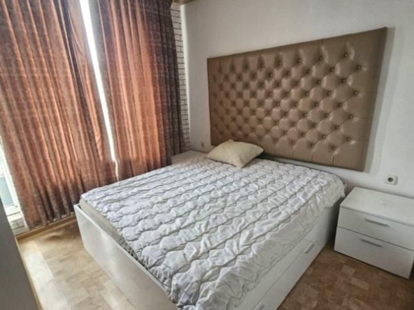 Дава се под наем Двустаен апартамент в София, Кръстова вада - 65 кв.м за 648.21 € - Снимка #1