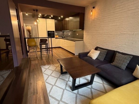 Дава се под наем Тристаен апартамент в София, Лозенец - 76 кв.м за 996.03 € - Снимка #1
