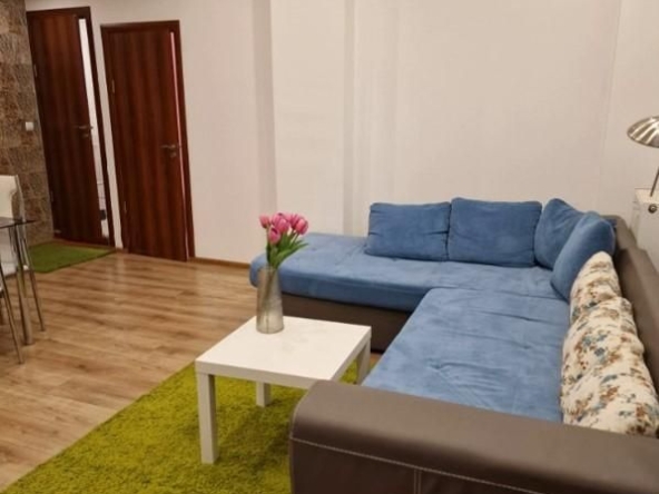 Дава се под наем Тристаен апартамент в София, Витоша - 146 кв.м за 599 € - Снимка #1