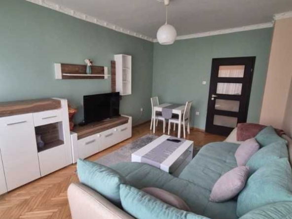 Дава се под наем Двустаен апартамент в София, Красно село - 60 кв.м за 612 € - Снимка #1