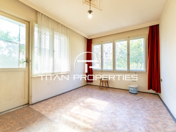 Дава се под наем Многостаен апартамент в Пловдив, Кючук Париж - 105 кв.м за 250 € - Снимка #1