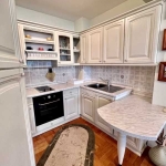 Дава се под наем Тристаен апартамент в Пловдив, Център - 130 кв.м за 650 € - Снимка #1