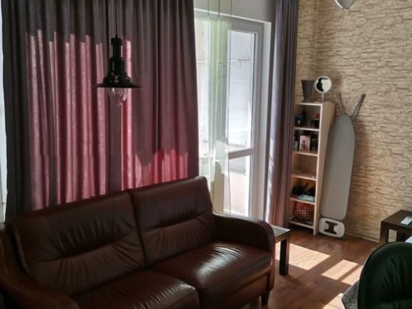 Дава се под наем Едностаен апартамент в Пловдив, Тракия - 46 кв.м за 306 € - Снимка #1