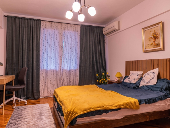 Дава се под наем Двустаен апартамент в София, Център - 56 кв.м за 382.5 € - Снимка #1