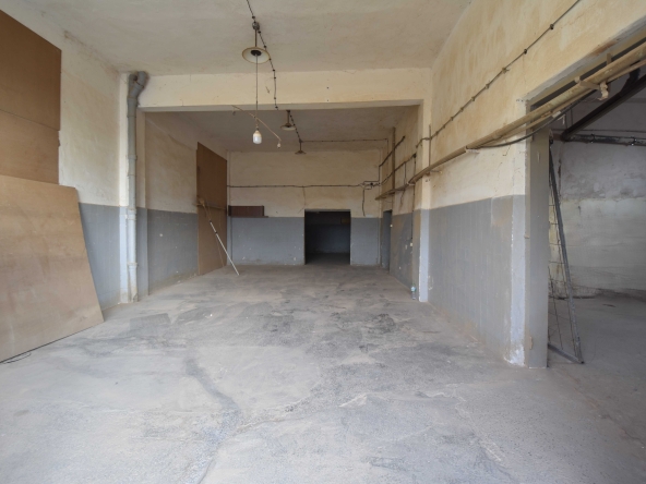 Дава се под наем Склад в Търговище, Промишлена зона - 150 кв.м за 229.5 € - Снимка #1