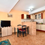 Двустаен апартамент в Пловдив, Център - 80 кв.м за 1813 €/кв.м - Снимка #1