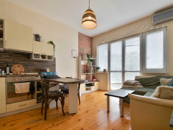 Многостаен апартамент в София, Център - 109 кв.м за 1212 €/кв.м - Снимка #1