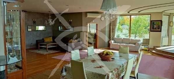 Къща в к.к. Слънчев бряг - 575 кв.м за 1566 €/кв.м - Снимка #1