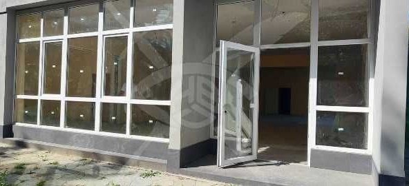 Дава се под наем Офис в Пловдив, Гагарин - 410 кв.м за 368590 € - Снимка #1