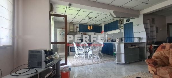 Тристаен апартамент в Бургас, Възраждане - 88 кв.м за 2148 €/кв.м - Снимка #1