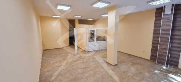 Дава се под наем Офис в Бургас, Възраждане - 65 кв.м за 104734.62 € - Снимка #1