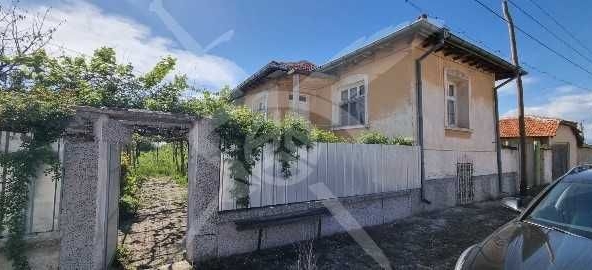 Къща в с. Голям чардак, Област Пловдив - 160 кв.м за 175 €/кв.м - Снимка #1