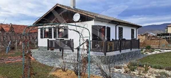Къща в с. Красново, Област Пловдив - 190 кв.м за 446 €/кв.м - Снимка #1