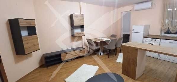 Дава се под наем Тристаен апартамент в Пловдив, Коматевски възел - 90 кв.м за 598.23 € - Снимка #1