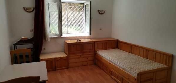 Дава се под наем Едностаен апартамент в Пловдив, Център - 40 кв.м за 400 € - Снимка #1