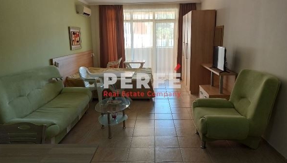 Тристаен апартамент в к.к. Елените - 107 кв.м за 1444 €/кв.м - Снимка #1