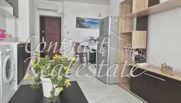 Дава се под наем Двустаен апартамент в Варна, Бриз - 55 кв.м за 433.5 € - Снимка #1