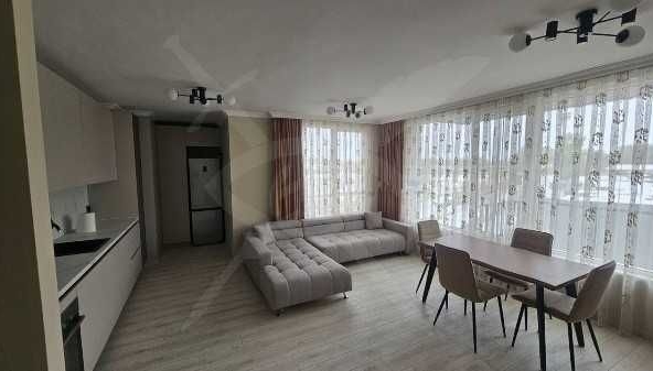 Двустаен апартамент в Пловдив, Кършияка - 80 кв.м за 2000 €/кв.м - Снимка #1