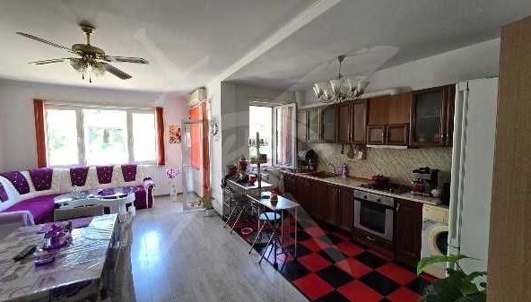 Тристаен апартамент в Пещера - 113 кв.м за 1098 €/кв.м - Снимка #1