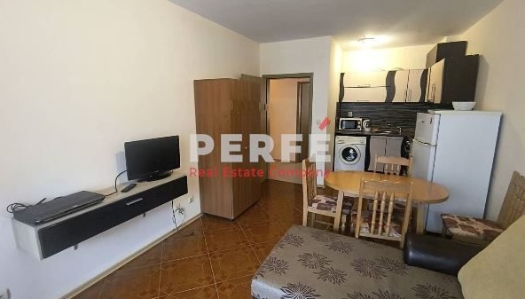 Тристаен апартамент в к.к. Слънчев бряг - 79 кв.м за 982 €/кв.м - Снимка #1