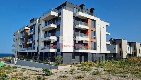 Двустаен апартамент в Бургас, Крайморие - 61 кв.м за 1378 €/кв.м - Снимка #1
