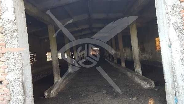 Промишлена сграда в Карлово - 540 кв.м за 186 €/кв.м - Снимка #1