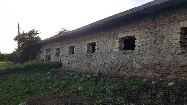 Промишлена сграда в Карлово - 540 кв.м за 186 €/кв.м - Снимка #1