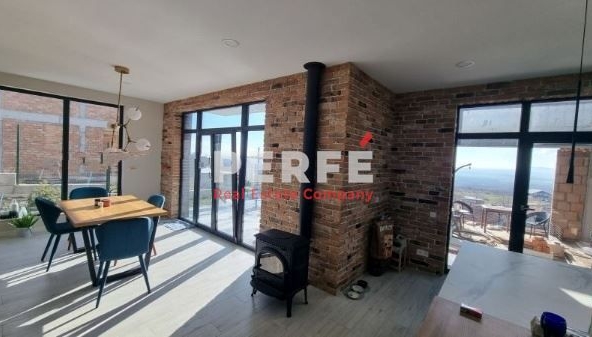 Къща в с. Кошарица, Област Бургас - 185 кв.м за 1730 €/кв.м - Снимка #1