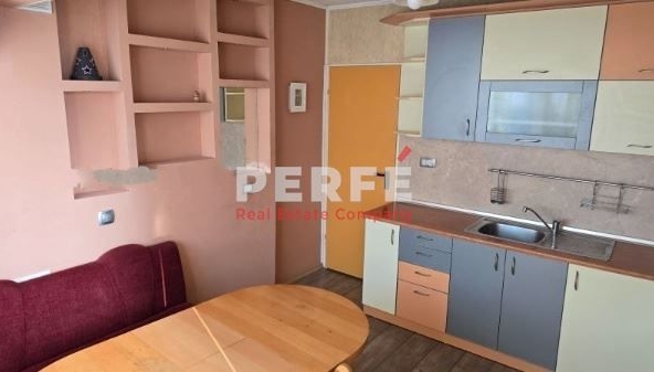 Дава се под наем Тристаен апартамент в Бургас, Братя Миладинови - 100 кв.м за 453.9 € - Снимка #1