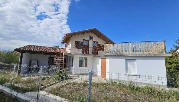 Къща в с. Брястовец, Област Бургас - 120 кв.м за 600 €/кв.м - Снимка #1