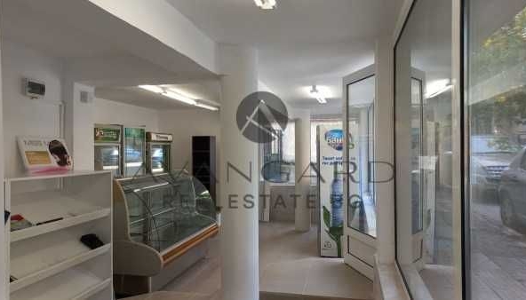 Магазин в Пловдив, Съдийски - 50 кв.м за 2448 €/кв.м - Снимка #1