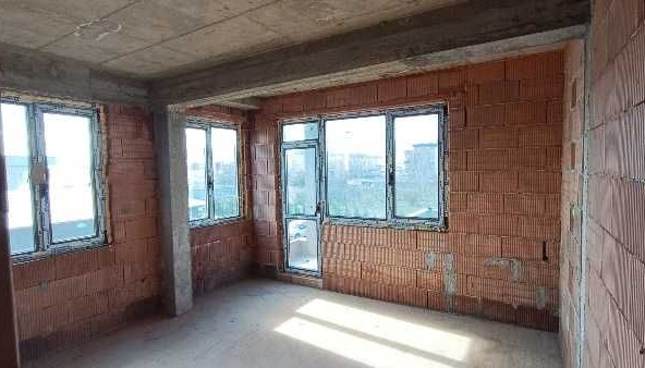 Къща в Пловдив, Остромила - 431 кв.м за 438 €/кв.м - Снимка #1