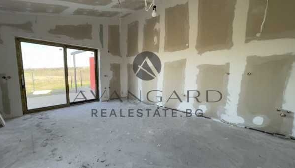 Къща в с. Марково, Област Пловдив - 130 кв.м за 1524 €/кв.м - Снимка #1