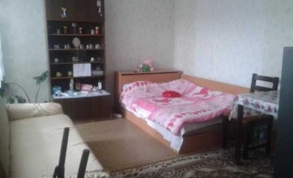 Дава се под наем Едностаен апартамент в Пловдив, Тракия - 40 кв.м за 200 € - Снимка #1