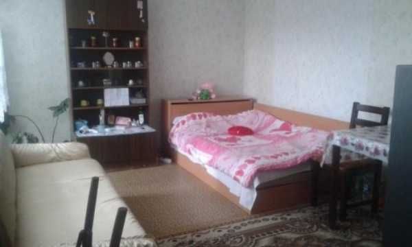 Дава се под наем Едностаен апартамент в Пловдив, Тракия - 40 кв.м за 200 € - Снимка #1