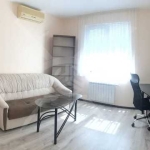 Дава се под наем Етаж от къща в с. Белащица, Област Пловдив - 185 кв.м за 1115 € - Снимка #1