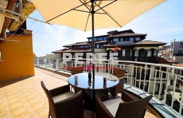 Тристаен апартамент в Несебър - 136 кв.м за 1287 €/кв.м - Снимка #1