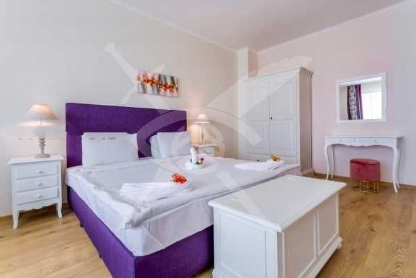 Тристаен апартамент в Поморие - 125 кв.м за 870 €/кв.м - Снимка #1