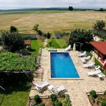 Къща в с. Близнаци, Област Варна - 680 кв.м за 572 €/кв.м - Снимка #1