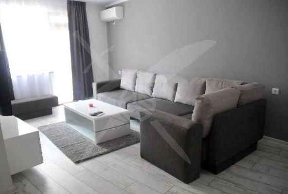 Дава се под наем Двустаен апартамент в Бургас, Център - 73 кв.м за 997.05 € - Снимка #1