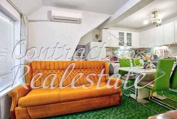 Дава се под наем Двустаен апартамент в Варна, Колхозен пазар - 42 кв.м за 306 € - Снимка #1