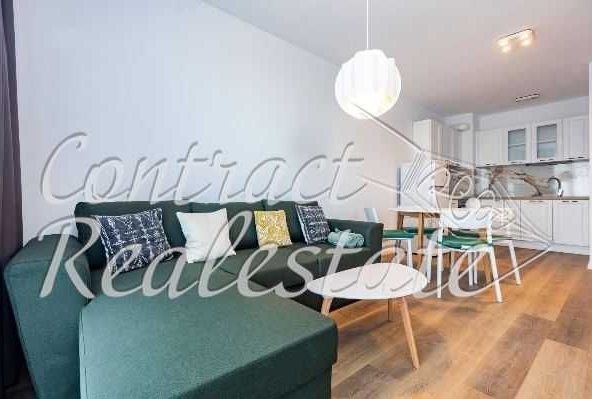 Дава се под наем Двустаен апартамент в Варна, Кайсиева градина - 65 кв.м за 459 € - Снимка #1