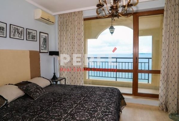 Тристаен апартамент в Свети Влас - 138 кв.м за 1993 €/кв.м - Снимка #1