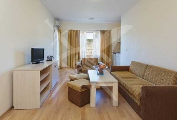 Двустаен апартамент в Созопол - 55 кв.м за 673 €/кв.м - Снимка #1