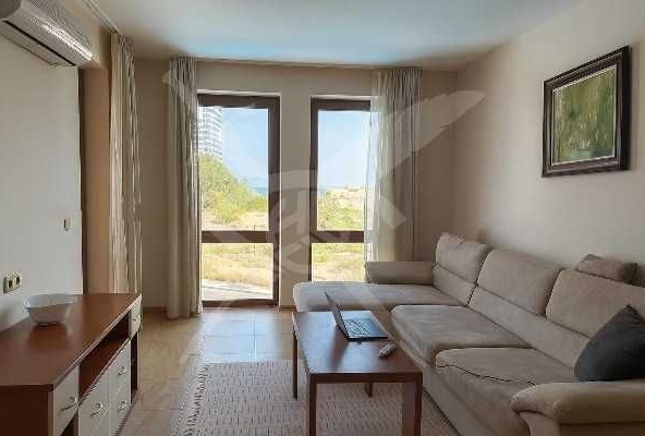 Двустаен апартамент в к.к. Слънчев бряг - 72 кв.м за 886 €/кв.м - Снимка #1