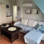 Дава се под наем Тристаен апартамент в Бургас, Лазур - 80 кв.м за 663 € - Снимка #1