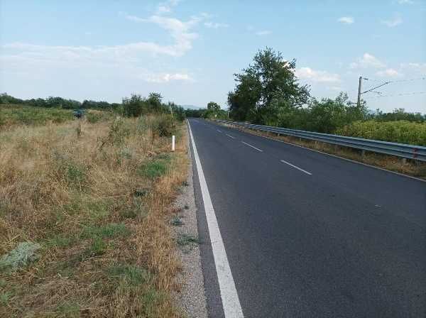 Парцел в Карлово - 5132 кв.м за 3 €/кв.м - Снимка #1