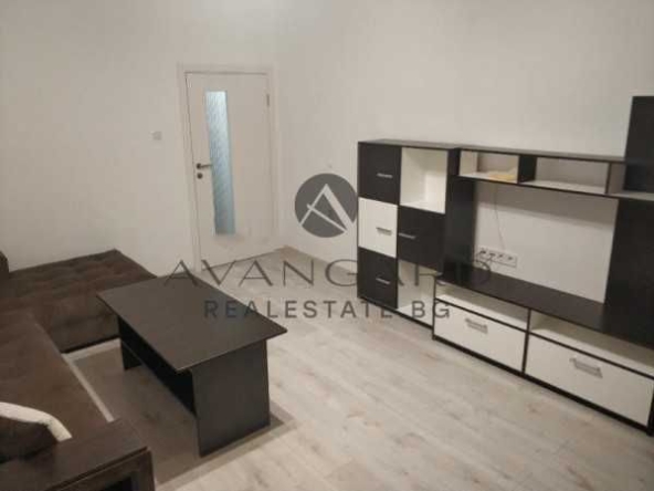 Четиристаен апартамент в Пловдив, Център - 90 кв.м за 3389 €/кв.м - Снимка #1