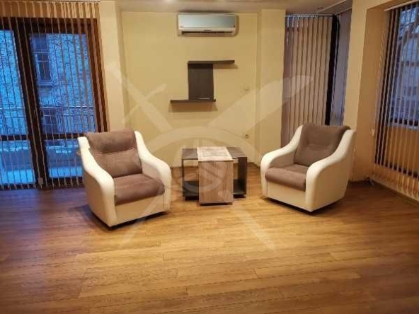 Дава се под наем Многостаен апартамент в Пловдив, Център - 160 кв.м за 750 € - Снимка #1