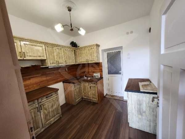 Дава се под наем Къща в с. Скутаре, Област Пловдив - 90 кв.м за 1000 € - Снимка #1